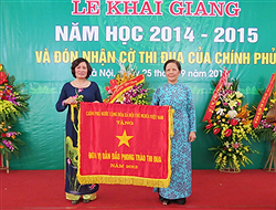 Trường Cao đẳng Y tế Hà Đông khai giảng năm học mới 2014 - 2015 và đón nhận cờ thi đua của Chính phủ