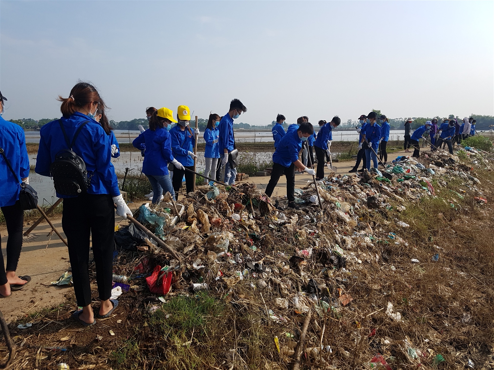 Tấm gương người tốt việc tốt trong bảo vệ môi trường