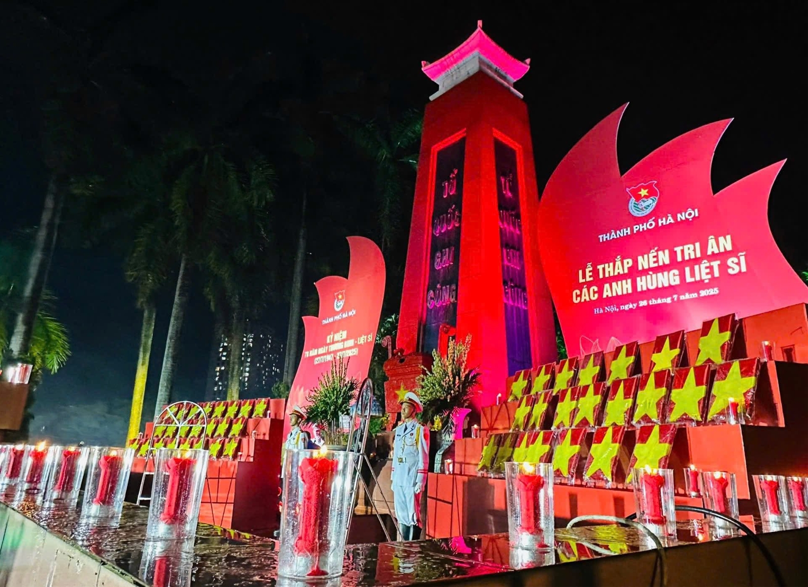 Tuổi trẻ Cao Đẳng Y Tế Hà Đông thắp nến tri ân tiếp bước cha anh kỷ niệm ngày 27/7 Tuổi trẻ Cao Đẳng Y Tế Hà Đông thắp nến tri ân tiếp bước cha anh kỷ niệm ngày 27/7