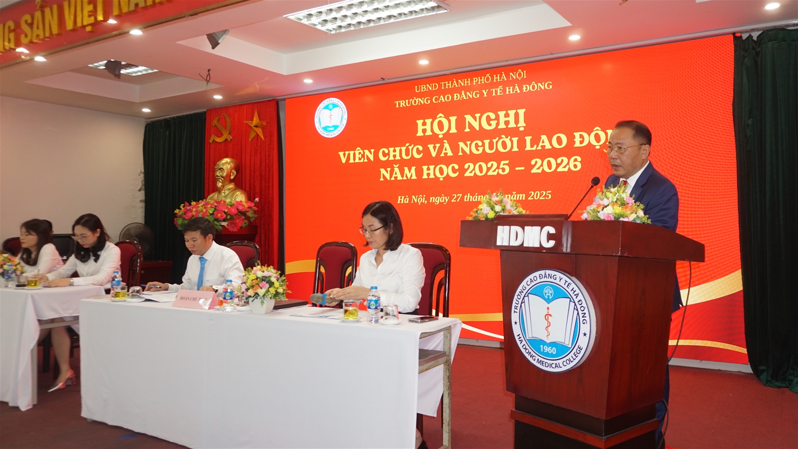 Hội nghị viên chức, người lao động Trường Cao đẳng Y tế Hà Đông Năm học 2025 - 2026