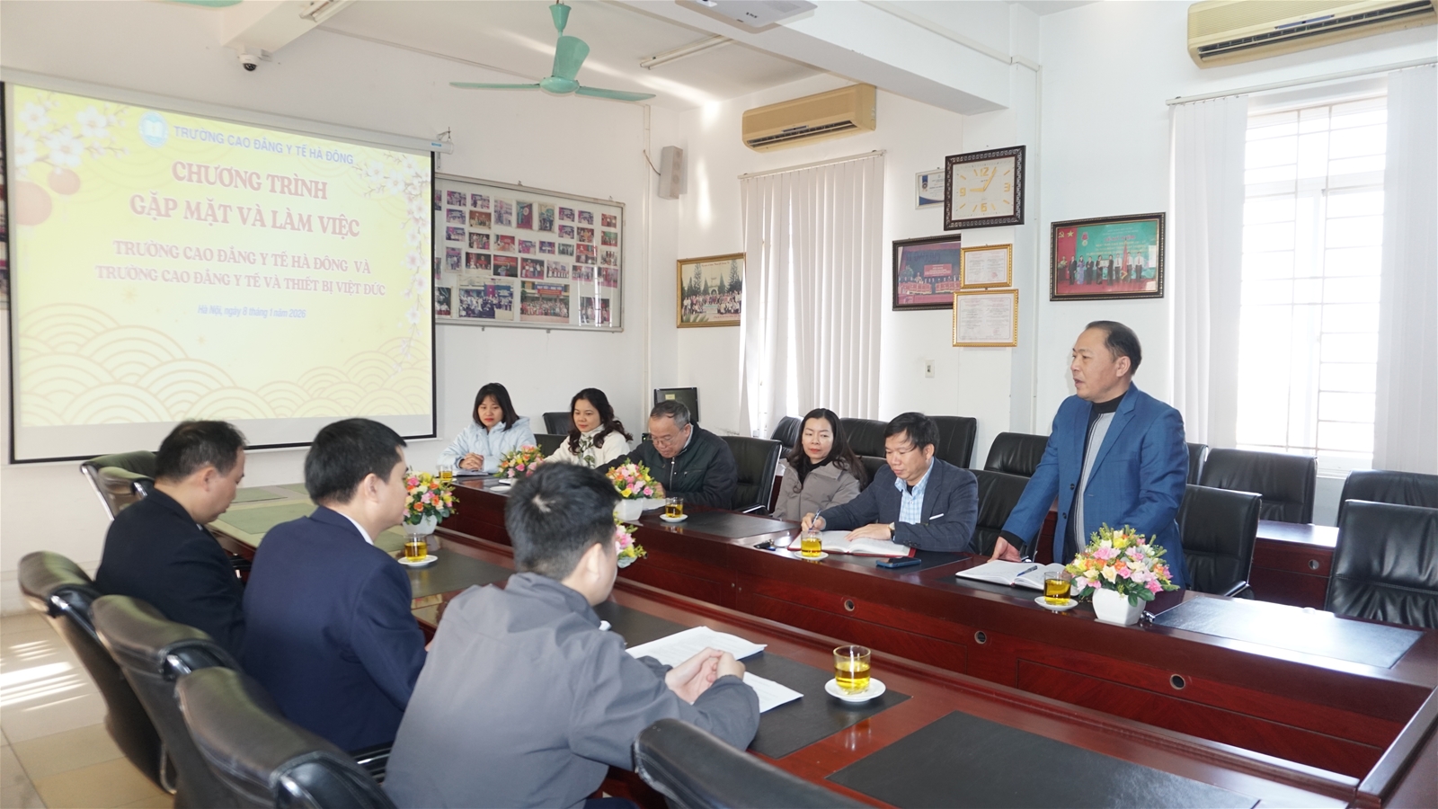 Trường Cao đẳng Y tế Hà Đông gặp mặt và làm việc với Trường Cao đẳng Y tế và Thiết bị Việt Đức