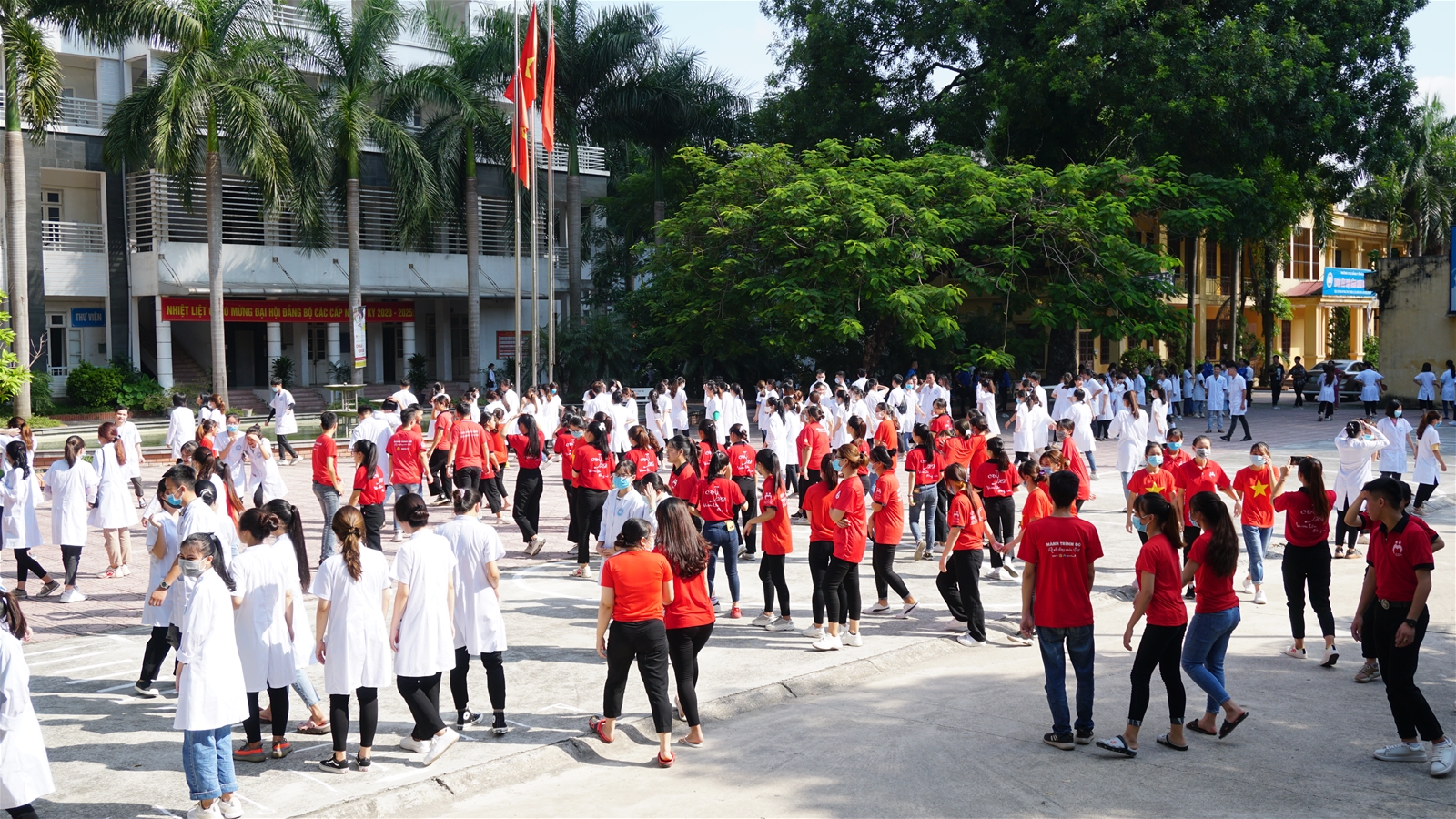 Nghị quyết và chính sách hỗ trợ người lao động và người sử dụng lao động bị ảnh hưởng bởi đại dịch COVID -19 từ Quỹ bảo hiểm thất nghiệp