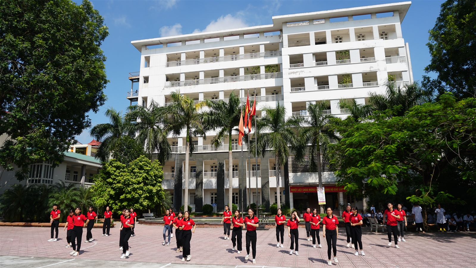 Kế hoạch tổ chức các hoạt động chào mừng 60 năm ngày thành lập trường và chào mừng tân sinh viên năm 2020-2021