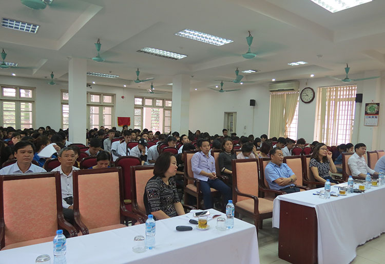 Tập huấn nâng cao năng lực thông tin, tuyên truyền về phòng, chống tác hại thuốc lá cho các cán bộ giảng viên, sinh viên Trường Cao đẳng Y tế Hà Đông