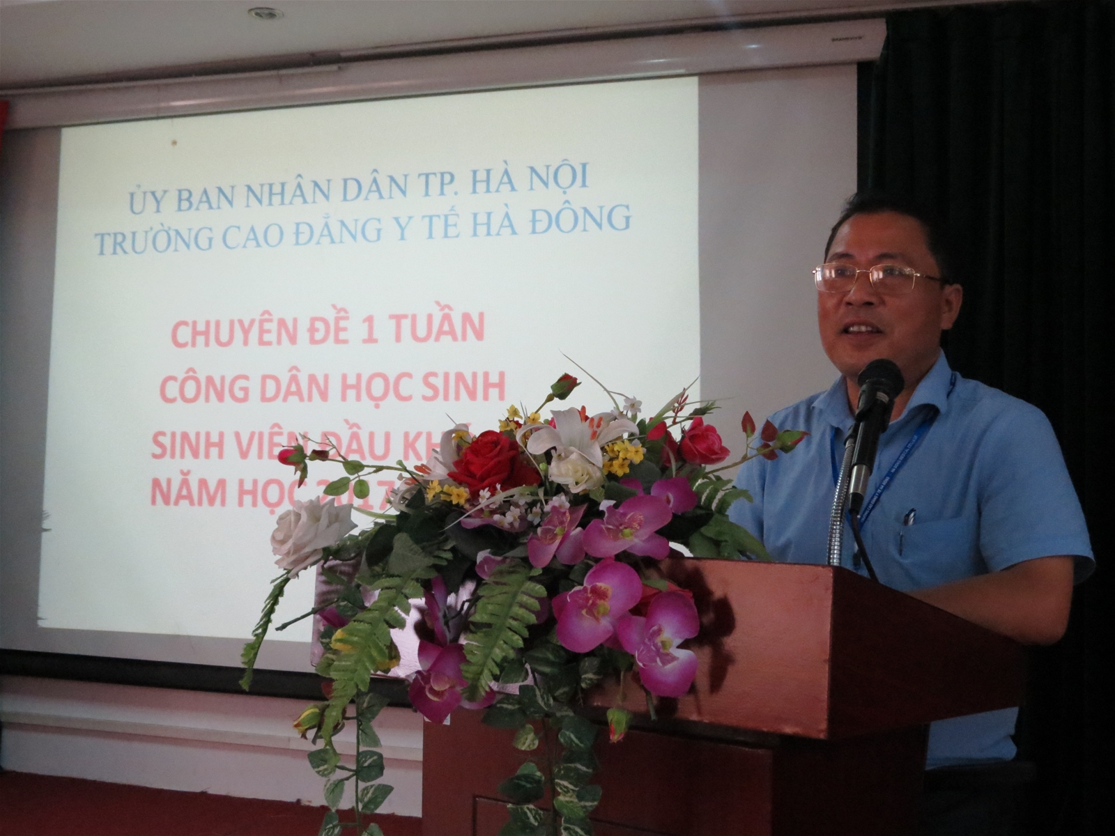 Tuần sinh hoạt Công dân- Học sinh Sinh viên đầu khóa năm học 2017 - 2018