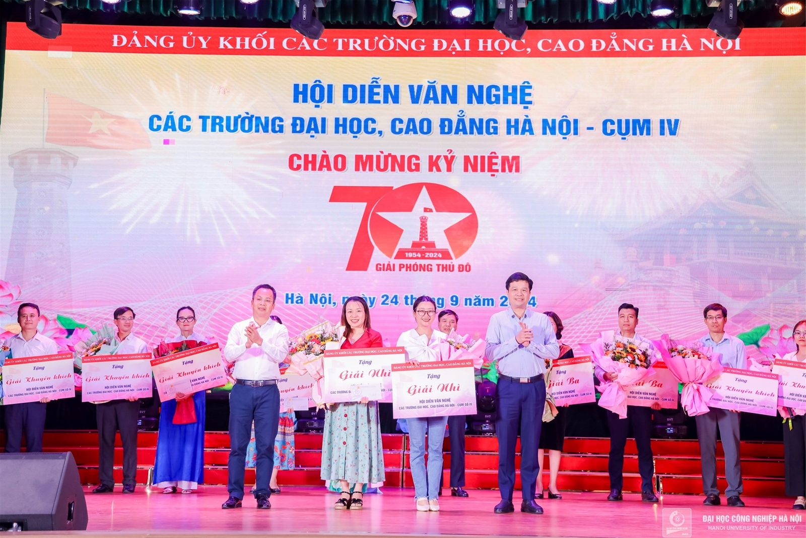 Trường Cao đẳng Y tế Hà Đông đạt Giải Nhì Hội diễn văn nghệ Các trường Đại học, Cao đẳng Hà Nội - Cụm IV